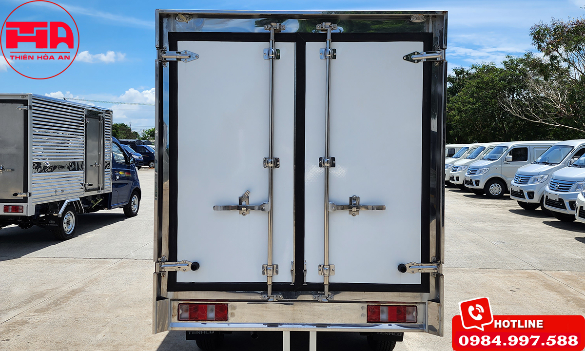 Cửa hậu Tera 100 thùng kín composite