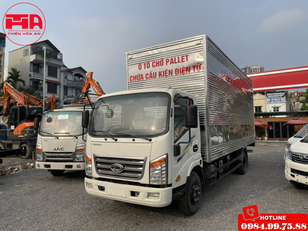 Giá xe tải Tera 345SL Euro5 Thùng kín chở Pallet