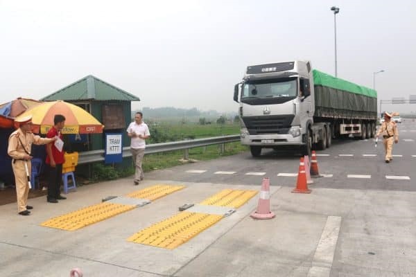 Mức phạt vi phạm quy định về trọng tải xe