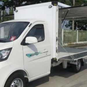 Xe tải Tera Star 900kg Thùng Cánh Dơi